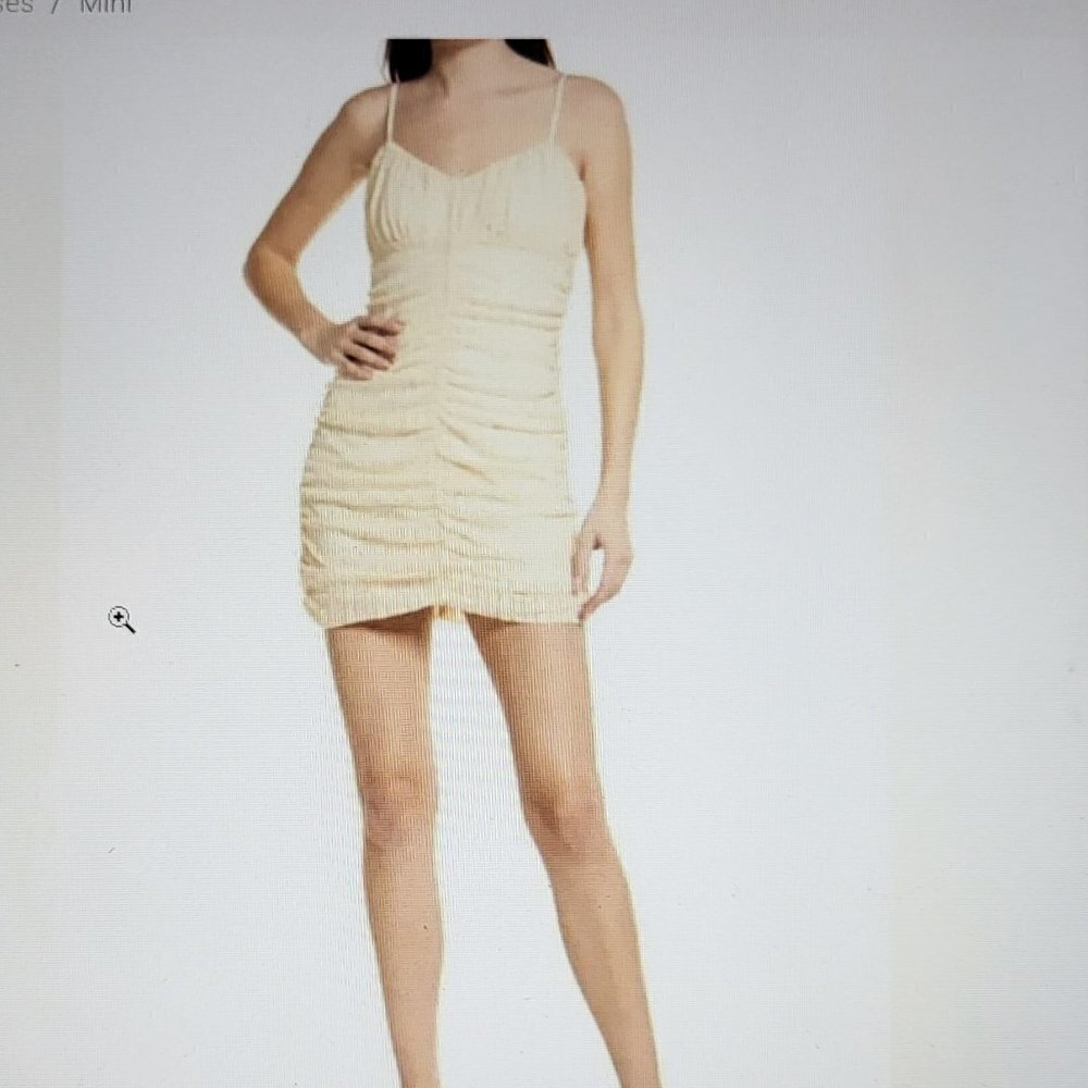 Charles Henry Ruched Lace Sleeveless Minidress Size Medium NWT- Beige/Cream